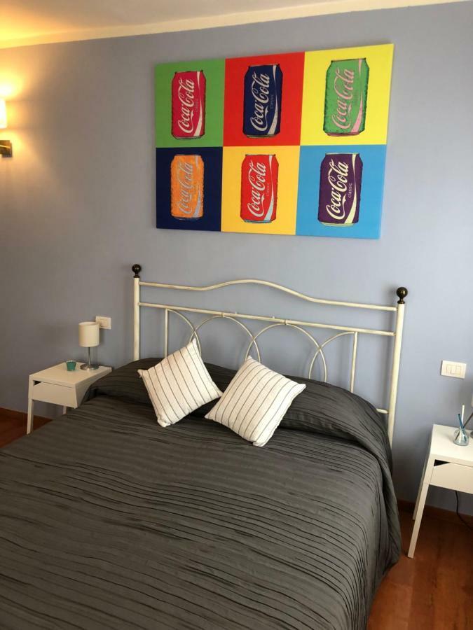 Irides Rooms A Un Passo Dai Parchi Divertimento Lazise Exterior foto
