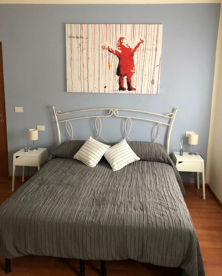 Irides Rooms A Un Passo Dai Parchi Divertimento Lazise Exterior foto